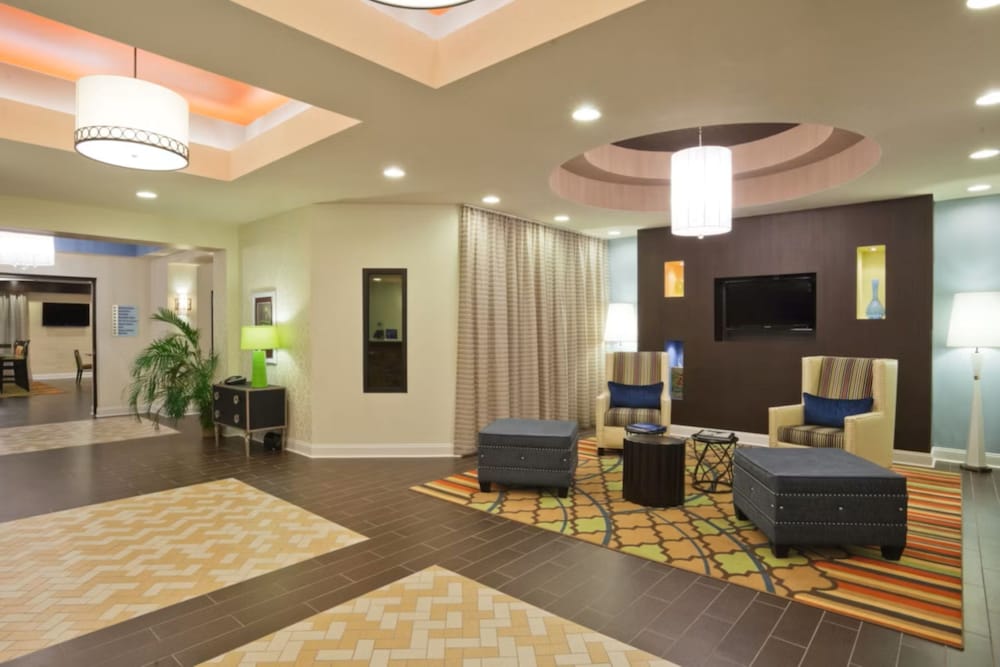 Holiday Inn Express Hotel & Suites Fulton by IHG - photo 26
