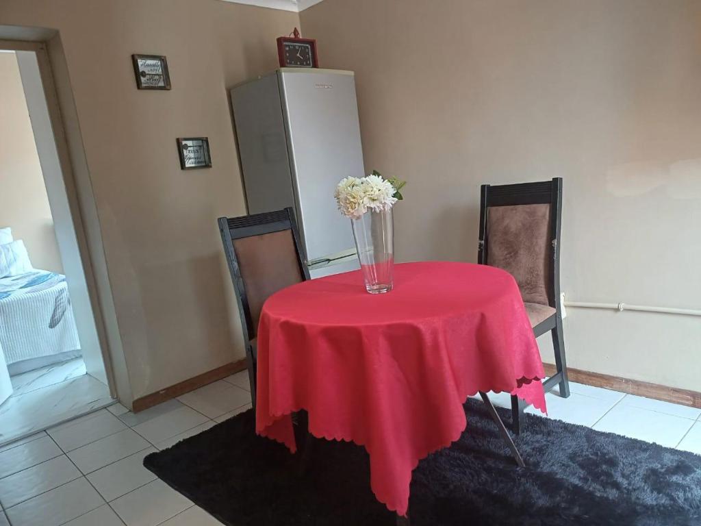 Guest room apartment — 5-Star Luxury Hotel in Johannesburg, South Africa