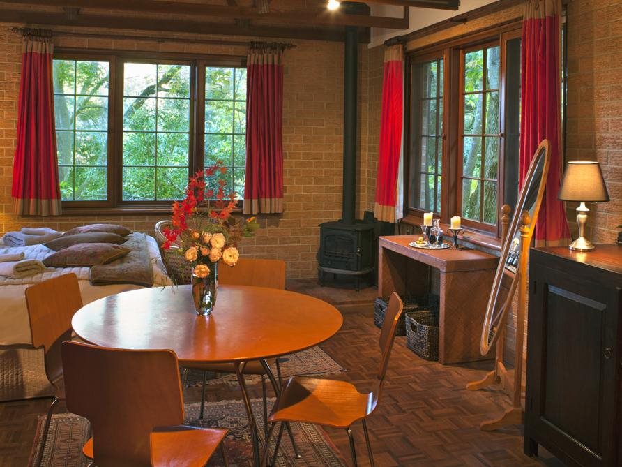 Crafers Cottages — hotel in Crafers