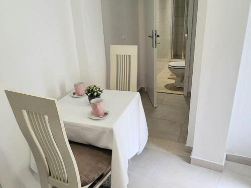 Apartment Dora Studio Apartment with Terrace