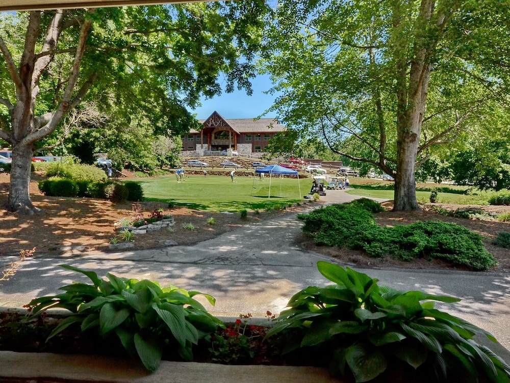 Laurel Ridge Country Club - photo 41