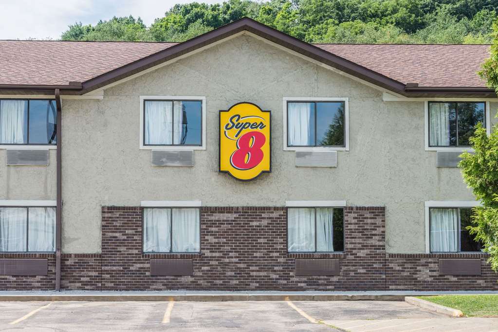 Super 8 by Wyndham Delmont - featured photo