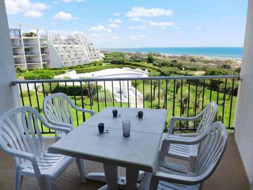 Apartment Les Dunes La Grande Motte — 4-Star Luxury Hotel in Montpellier, France