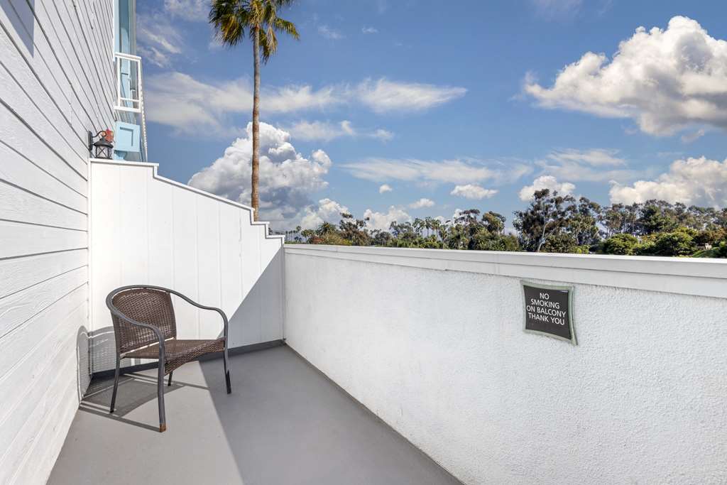 Best Western Plus Marina Shores Hotel - photo 63