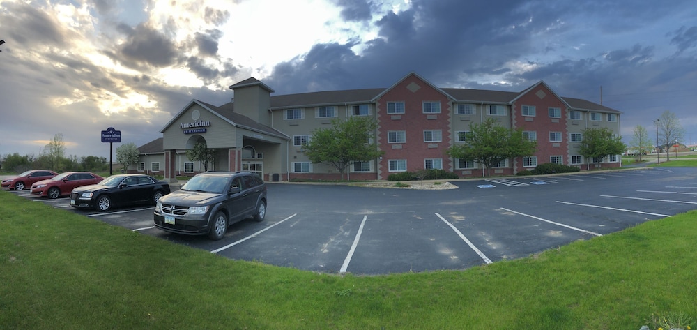 AmericInn by Wyndham Maquoketa - photo 23