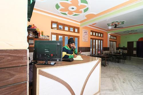 Kanak Palace By OYO Rooms