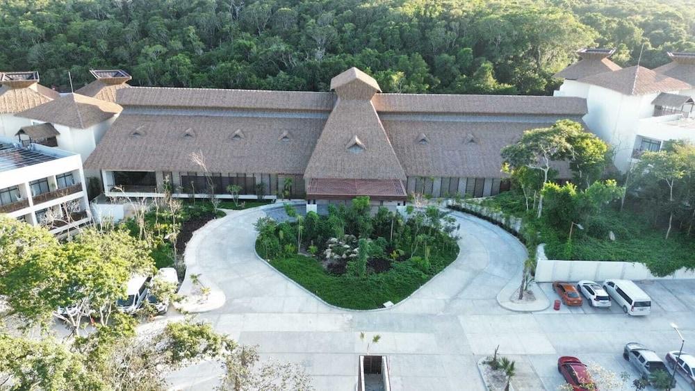 Hotel Mundo Maya Calakmul