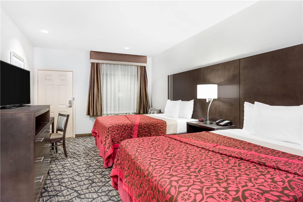 Days Inn & Suites by Wyndham Madisonville - photo 7