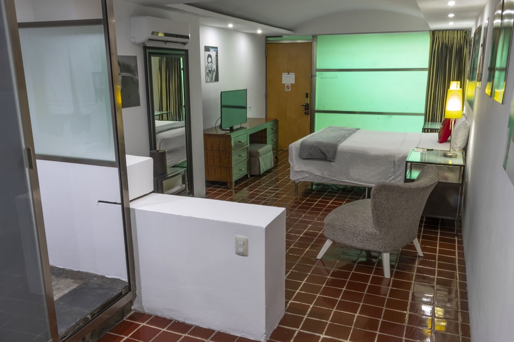 MayaFair Design Hotel