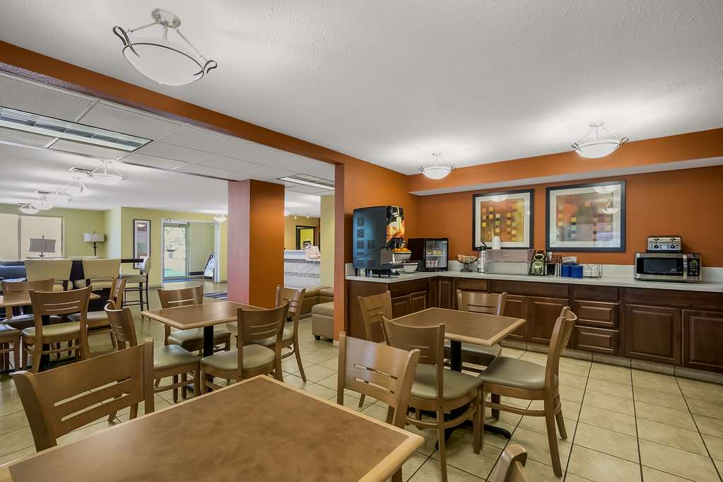Americas Best Value Sandman Inn - photo 22