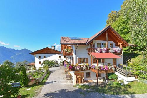 Kircherhof — 4-Star Luxury Hotel in Bressanone, Italy