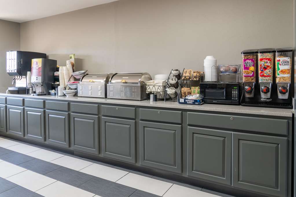 Microtel Inn & Suites by Wyndham Pigeon Forge - photo 29