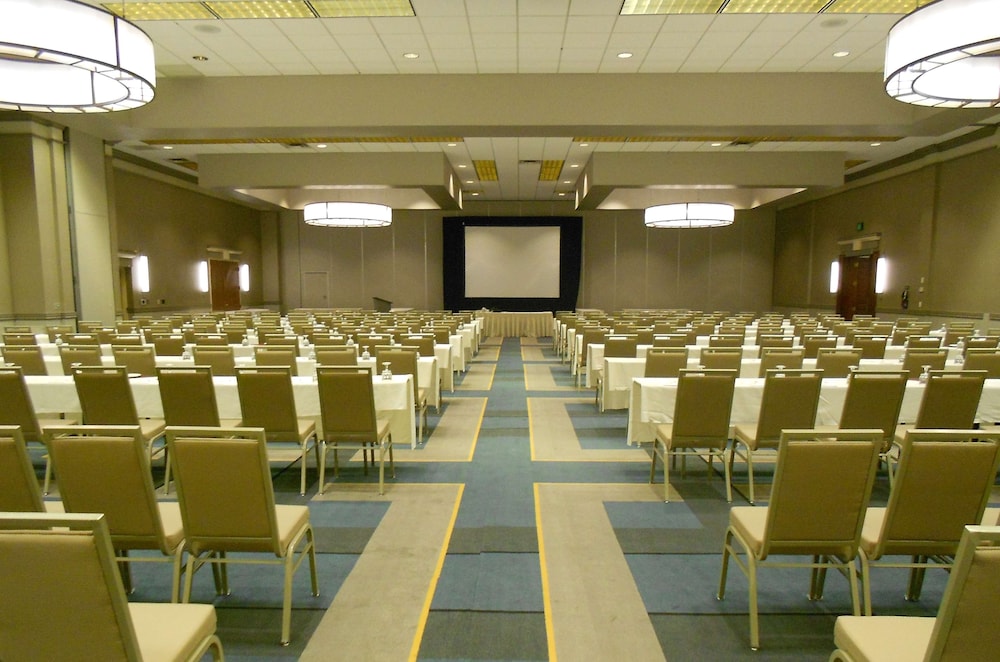 DoubleTree by Hilton Pittsburgh Cranberry - photo 111