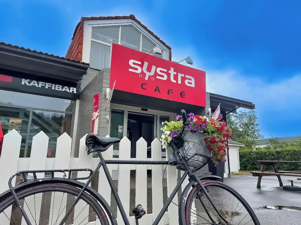 Systra Hotel Apartments Sjøholt — hotel in Sjoholt