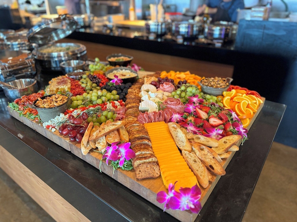 Crowne Plaza Kearney by IHG - photo 58
