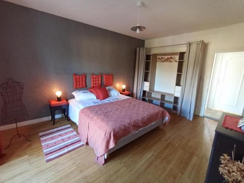 Au Bord de L'eau Coulon - last minute hotel in Unknown City