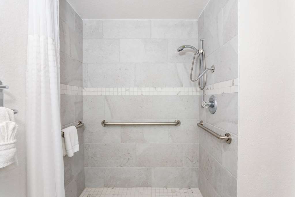 Baymont by Wyndham Orlando International Dr Universal Blvd - photo 33