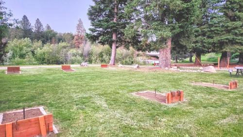 Southfork Lodge Riverside Inn - photo 4