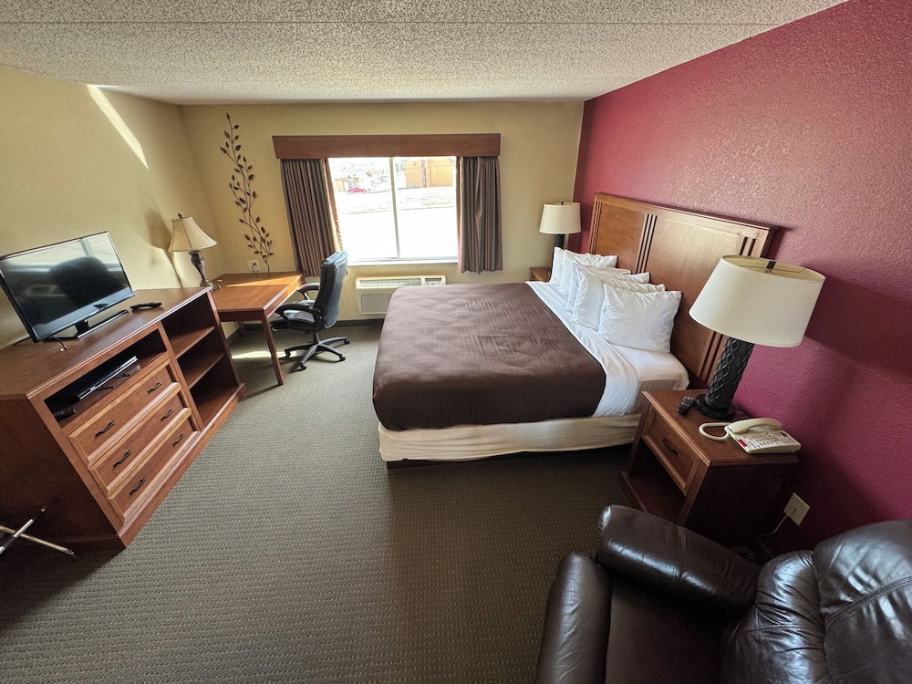 AmericInn by Wyndham McAlester - photo 16