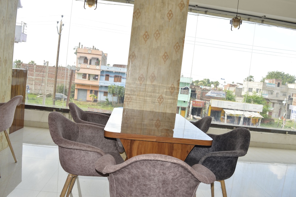 Basotel Hotel Biharsharif — Bihar Sharif