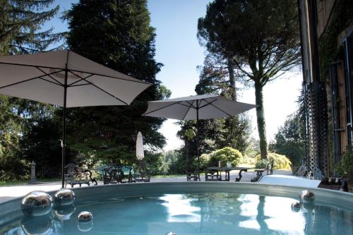 Historical Villa Lucini 1886 La Dolcevita close to Lake Como Milan — 4-Star Luxury Hotel in Calco, Italy