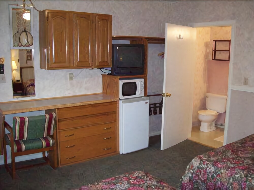 The Landmark Inn - photo 14