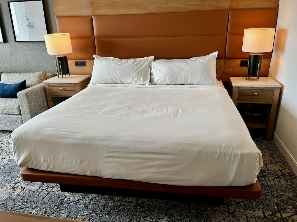 Sheraton Virginia Beach Oceanfront Hotel - photo 10