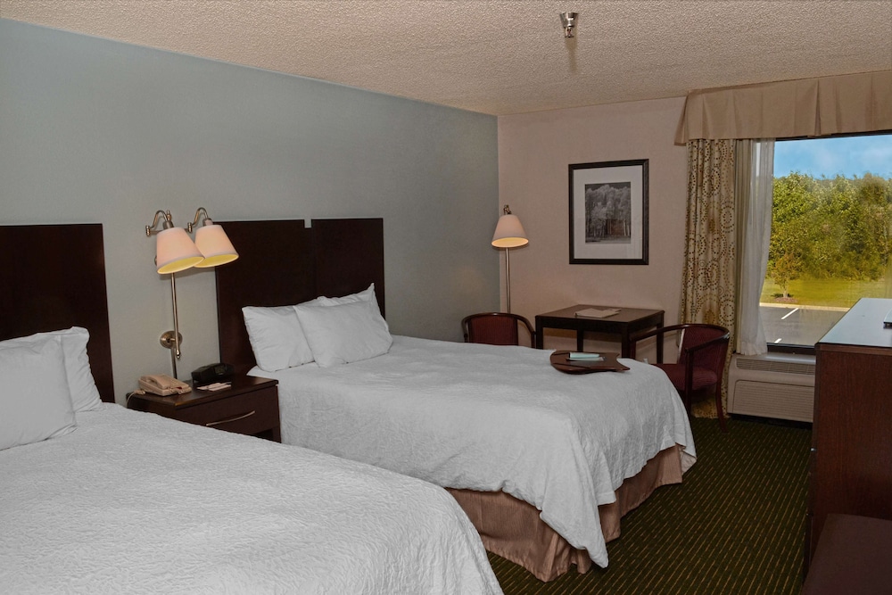Hampton Inn Sanford - photo 3