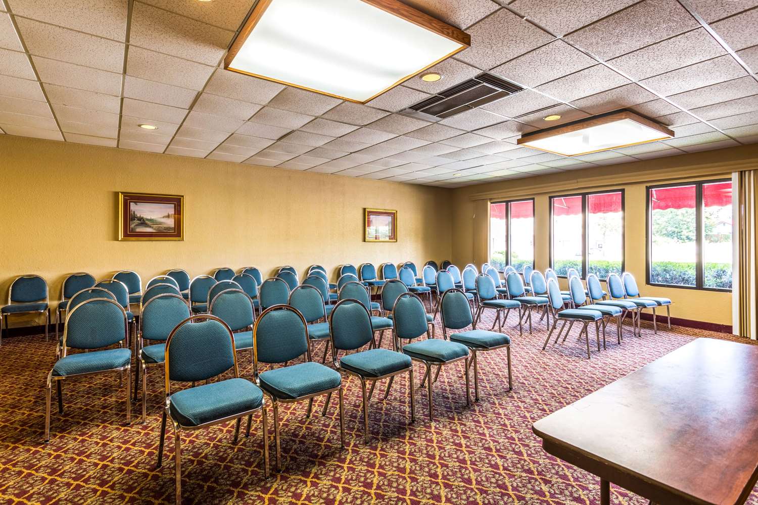 Econo Lodge Homewood Birmingham - photo 31