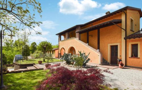 Casa Calvana — 4-Star Luxury Hotel in Santa Maria A Monte, Italy