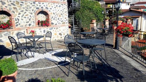 Villa dei Fantasmi — 4-Star Luxury Hotel in Rocca Di Papa, Italy