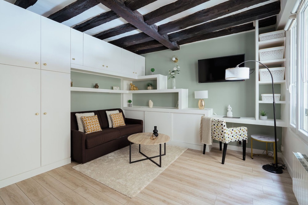 Joli studio à Montmartre — 4-Star Luxury Hotel in Paris, France