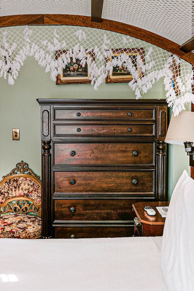 Amsterdam's Curry Mansion Inn - photo 43