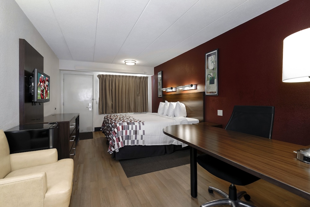 Red Roof Inn Aberdeen - photo 21