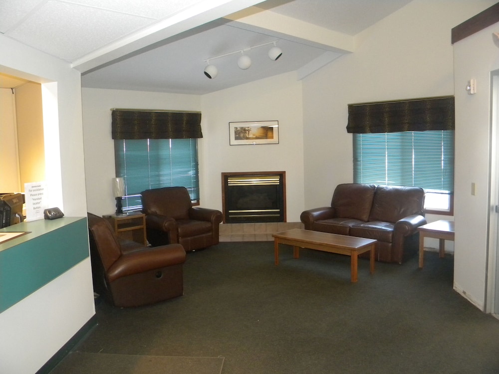 Nisswa Inn and Suites - photo 2