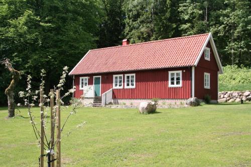 Wråen Svartrå — 4-Star Luxury Hotel in Tvaaker, Sweden