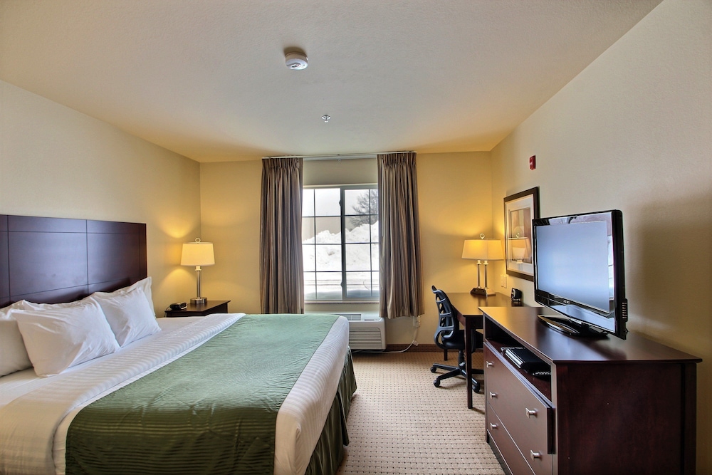Cobblestone Inn & Suites Brillion - photo 16