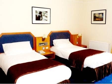 The Beeches Hotel — Grimsby
