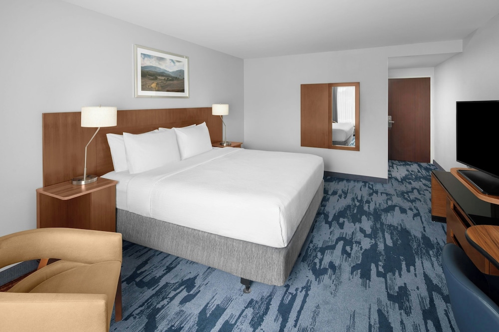 Fairfield Inn Santa Clarita Valencia - photo 8