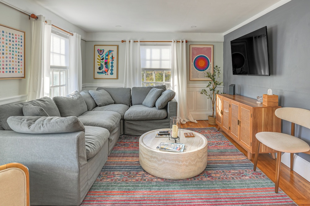 Escape To Cape Ann Steps To Beach Pier — Gloucester