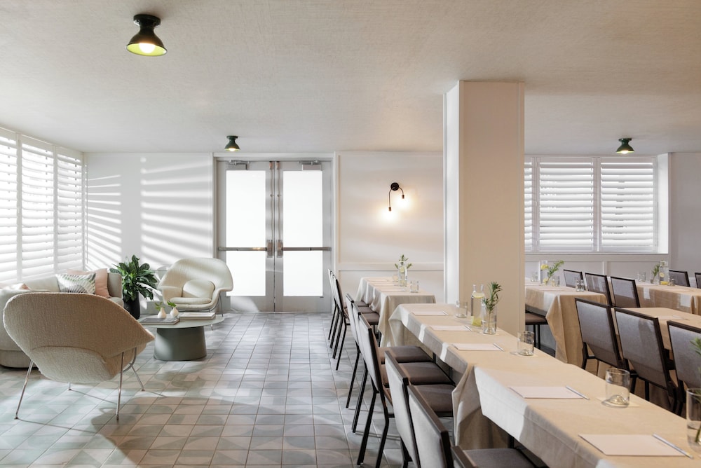 Kimpton Surfcomber Hotel by IHG - photo 92