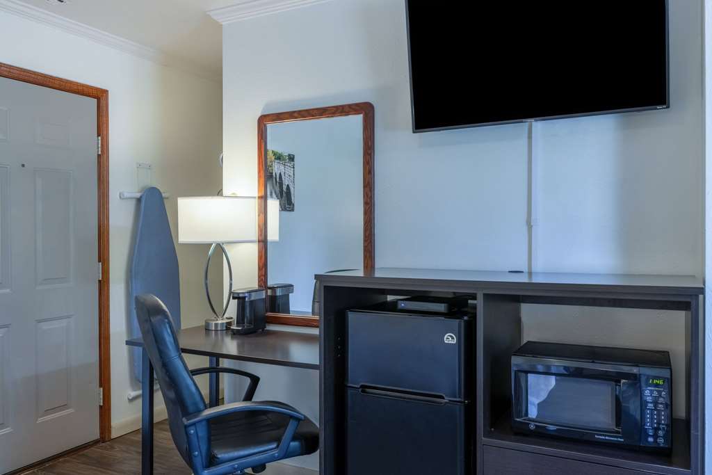 Travelodge by Wyndham Livingston Yellowstone - photo 33