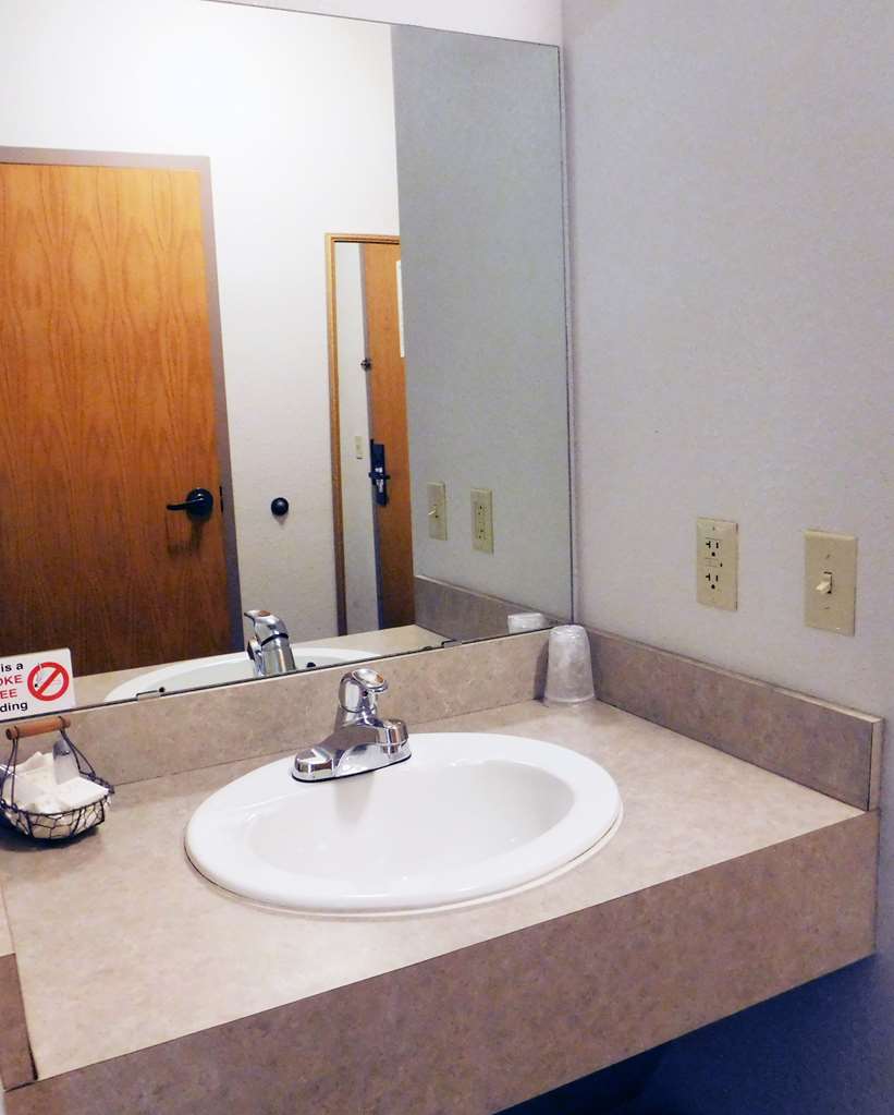 Americas Best Value Inn Fredonia - photo 14
