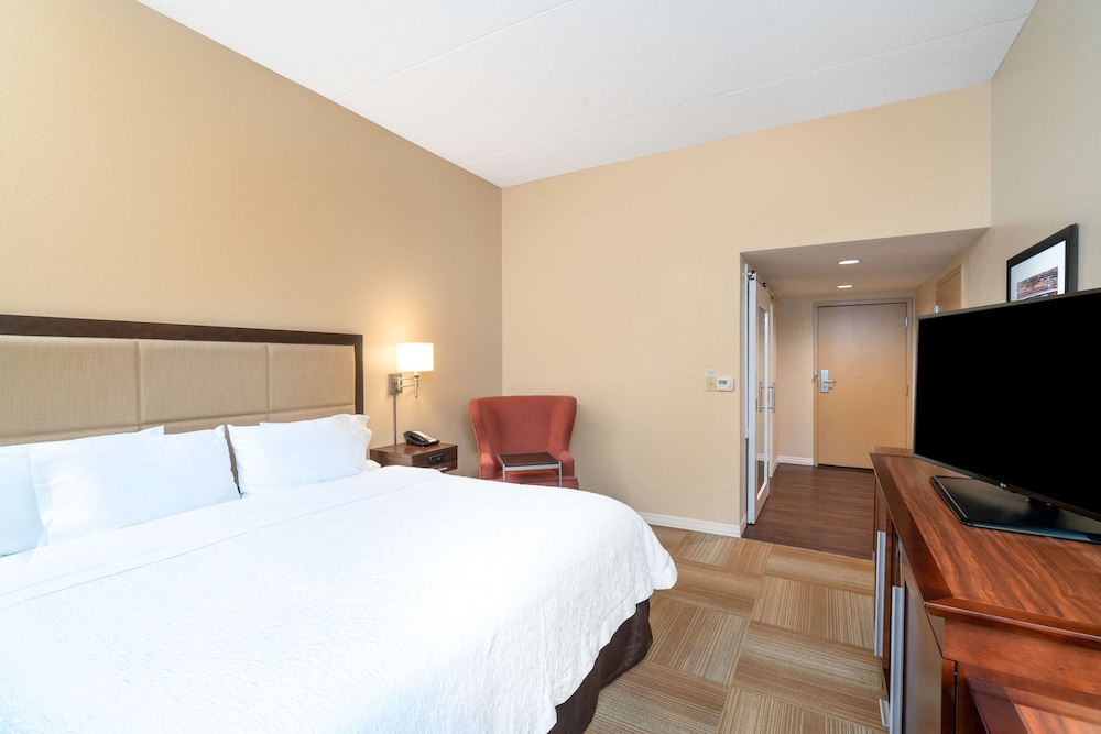 Hampton Inn Lafayette - photo 25