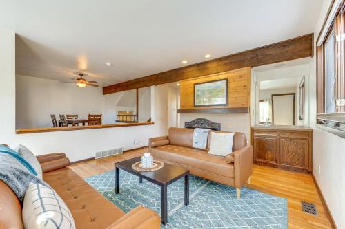 2 Mi to CU Boulder Townhome with Private Deck in Boulder, United States