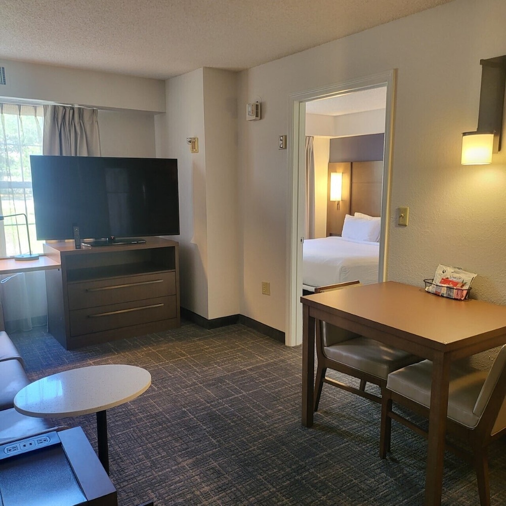 Residence Inn by Marriott Orlando East UCF Area - photo 11