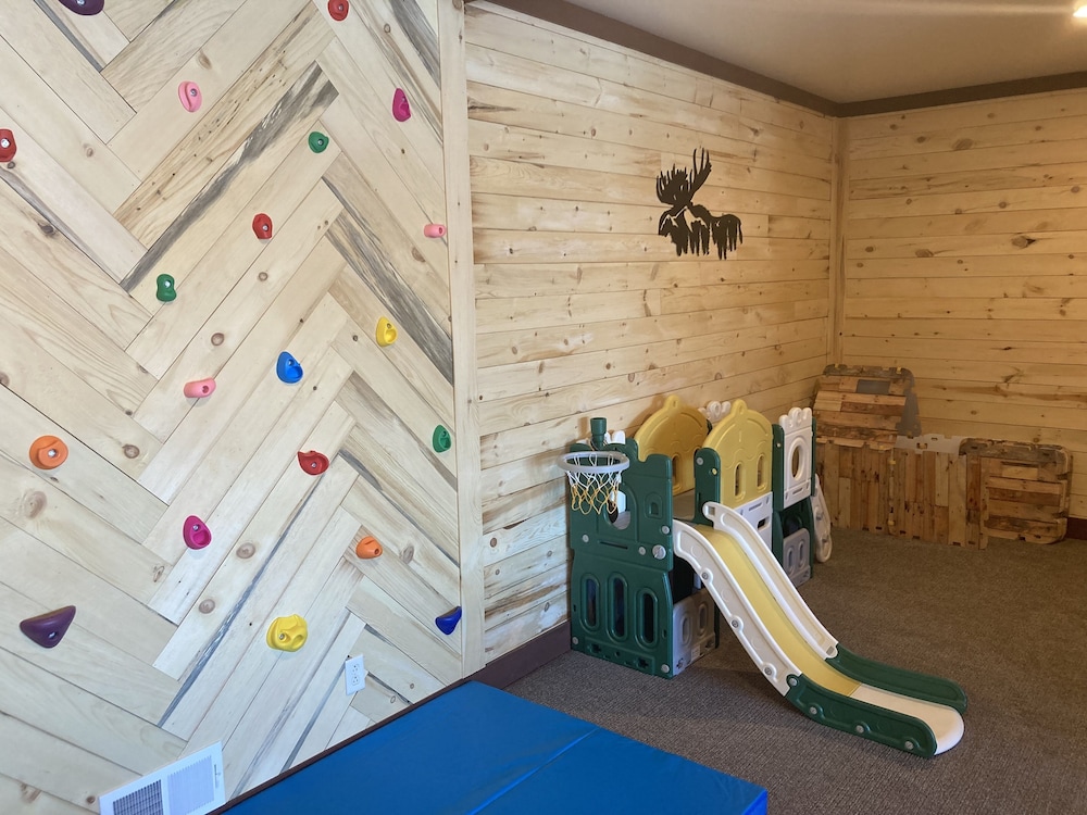 Keweenaw Waters Resort - photo 104