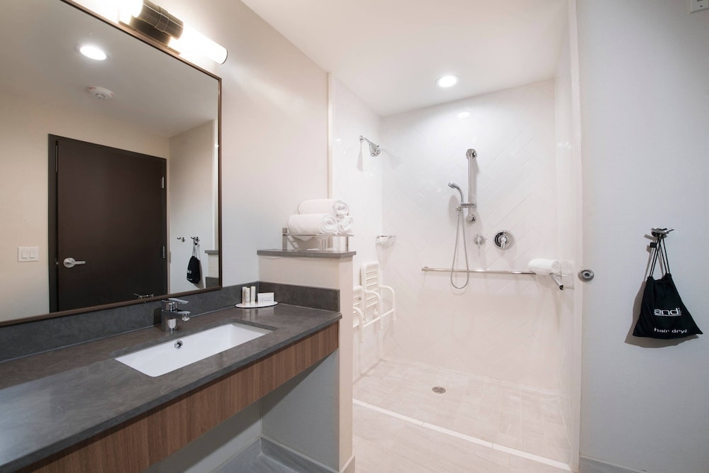 Fairfield Inn & Suites Tyler South - photo 12