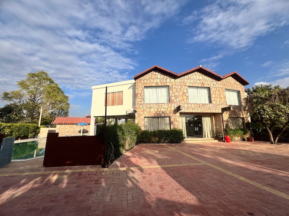 Las Cabanas Resort in Pushkar, India