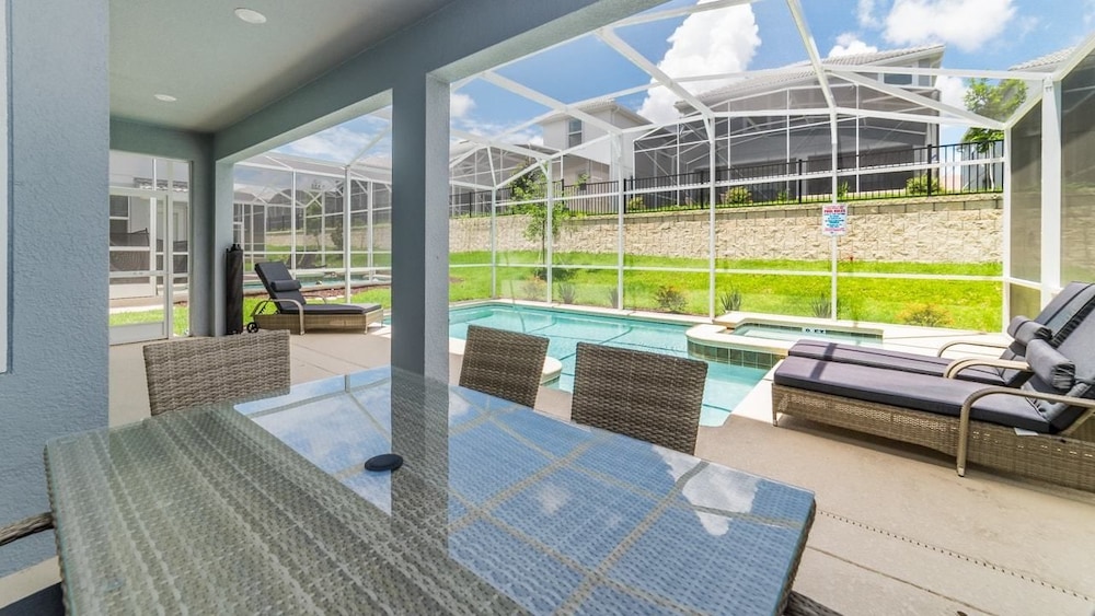 Grhtem1580 Champions Gate Resort 6 Bed 5 Baths House - photo 2